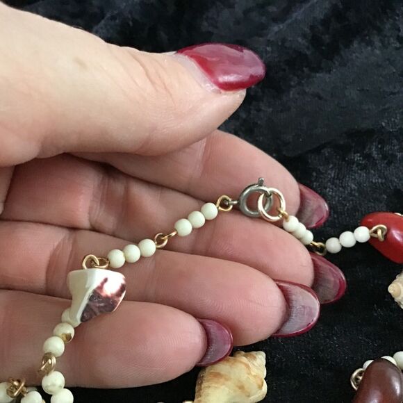 Seashell Necklace 18 Inches Beads Snail Shell Spring Clasp Vintage Beachy - Picture 5 of 5